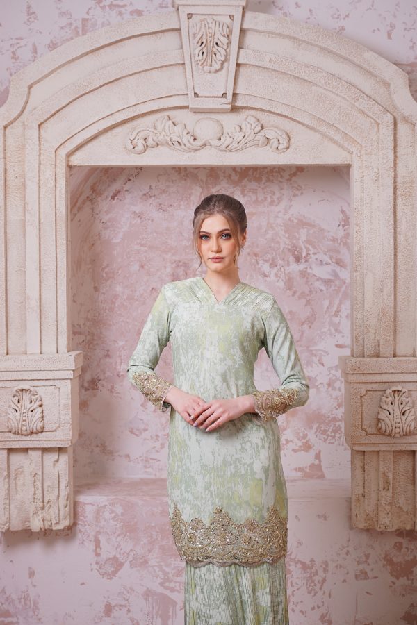 Estella in Regal Green - Image 5