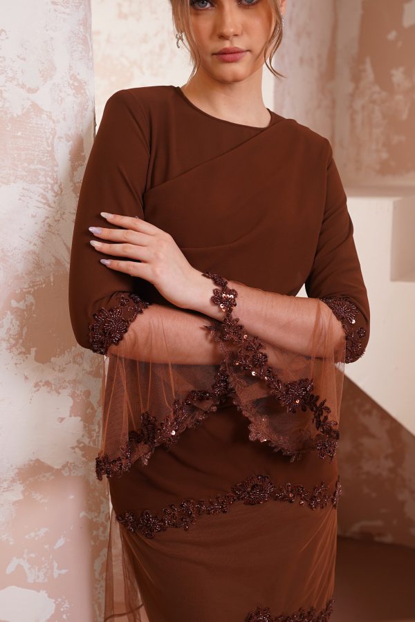 Mellysa in Rich Brown - Image 5