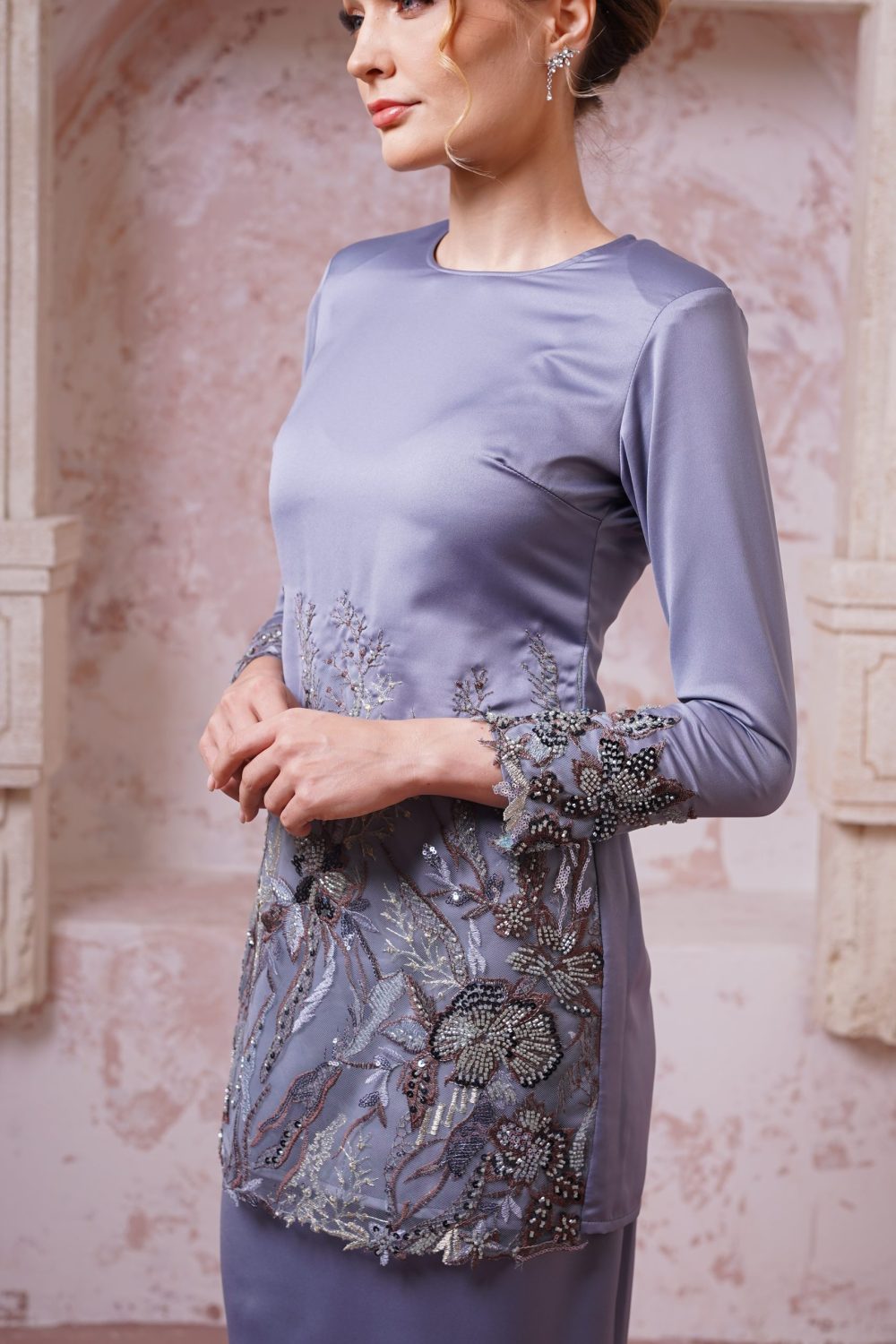 Satinora in Smoky Blue