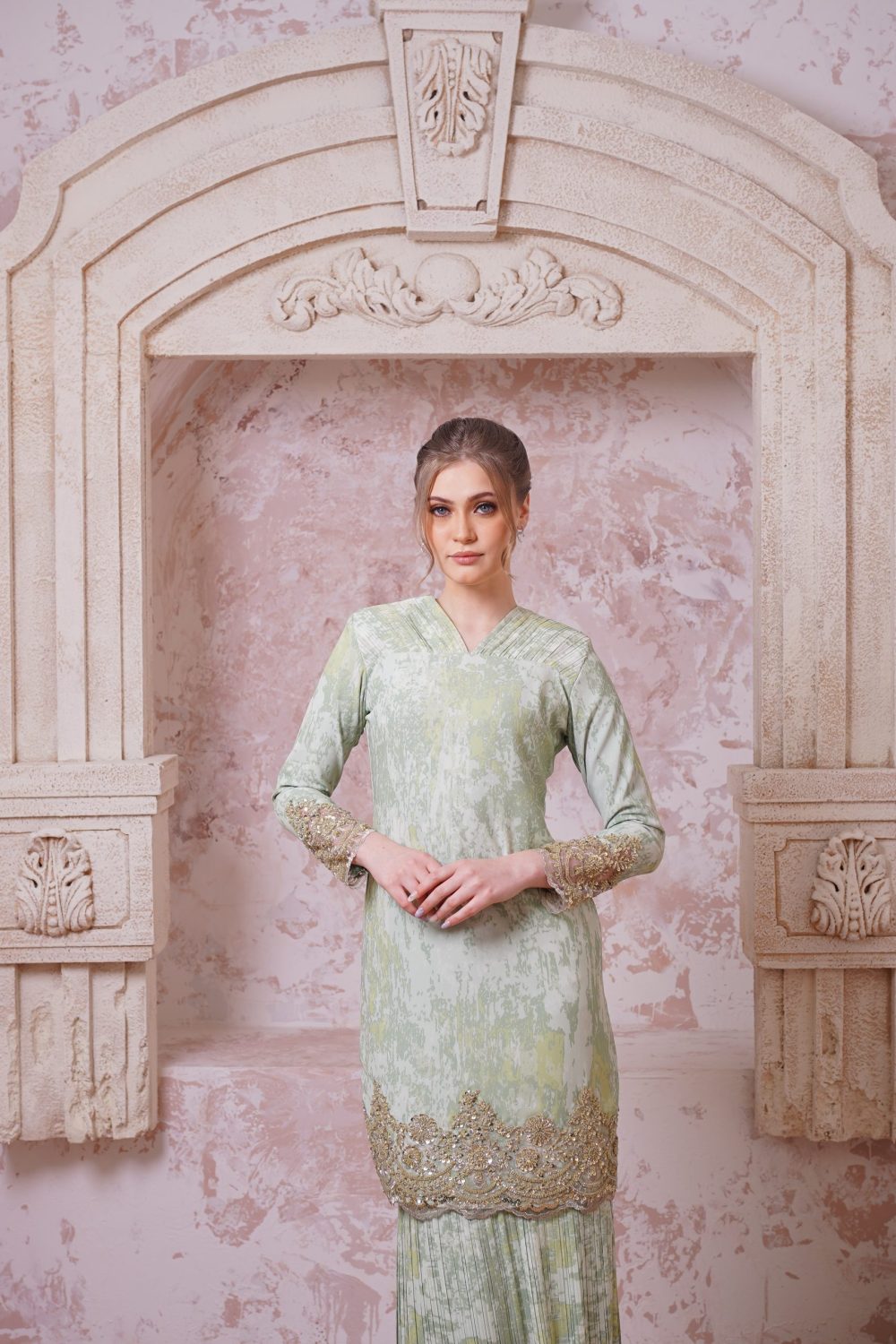 Estella in Regal Green