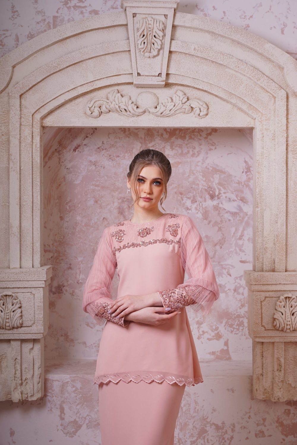 Serina in Peach