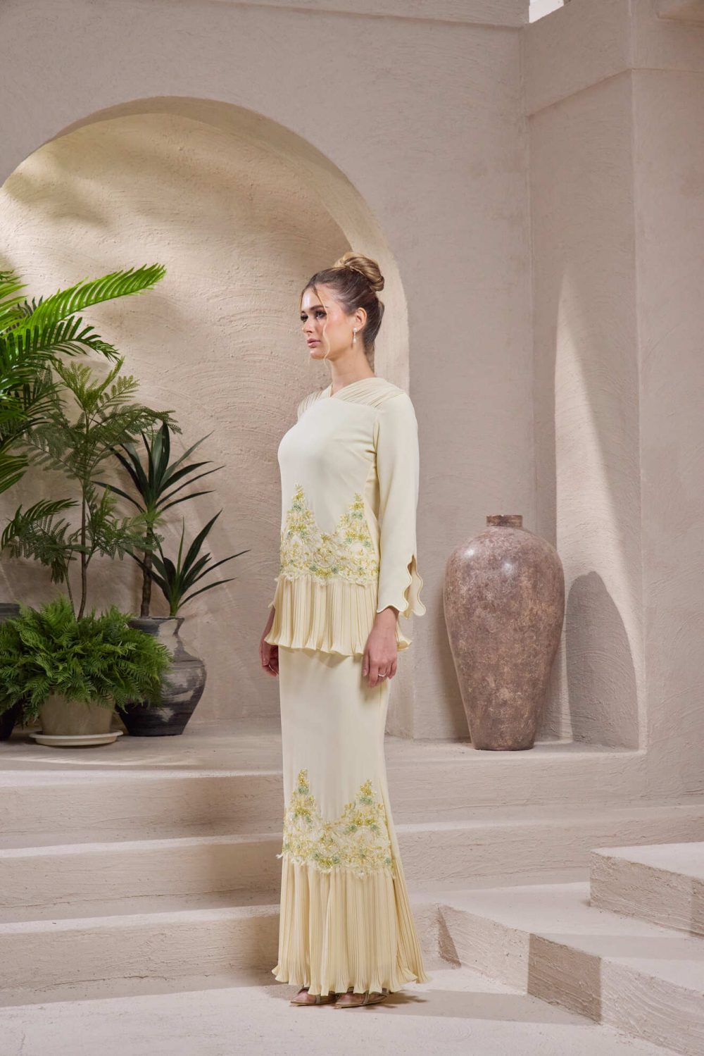 Laura - view 2 - Effa Sidek Atelier