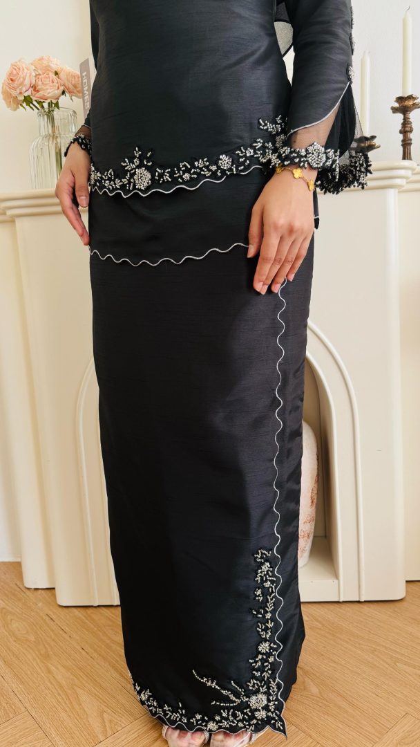 Sheena Kurung in Black - Detail View | Effa Sidek Atelier