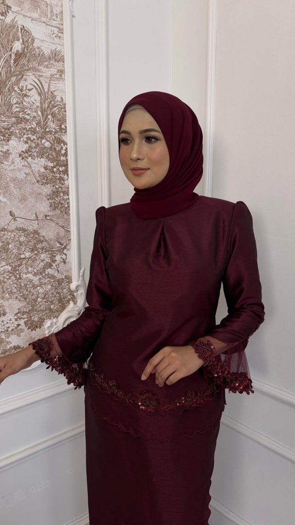 Sheena Kurung in Purple Plum - Detail View | Effa Sidek Atelier